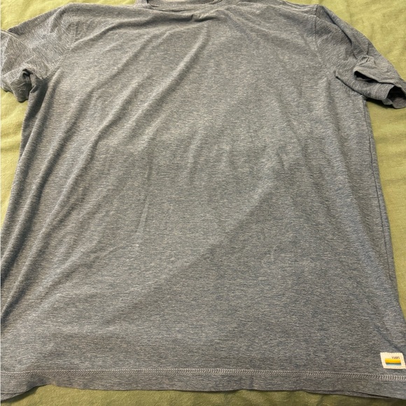 VUORI Workout Shirt. Men’s Large. Blue. - Picture 2 of 3